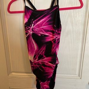 Speedo one piece swimsuit size 8 pink and black open back